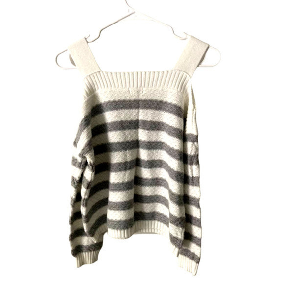 Stripped Top - Picture 4 of 4